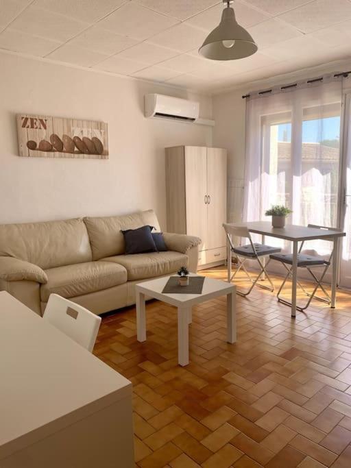 La Garde : Joli Studio Dans Residence Экстерьер фото